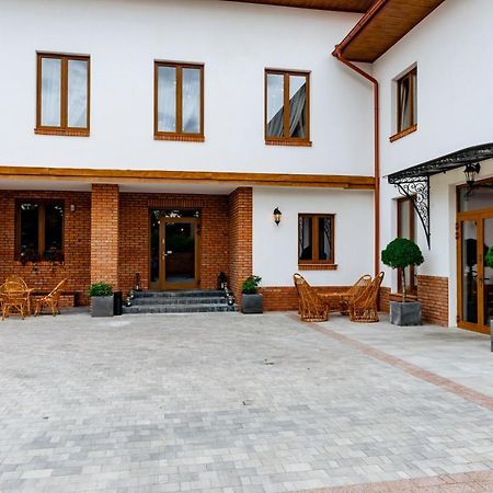 Hotel Gosciniec Ceglane Katy Dwikozy Exterior foto