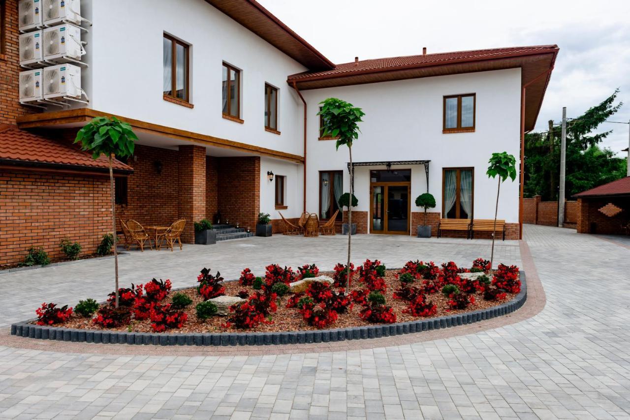 Hotel Gosciniec Ceglane Katy Dwikozy Exterior foto